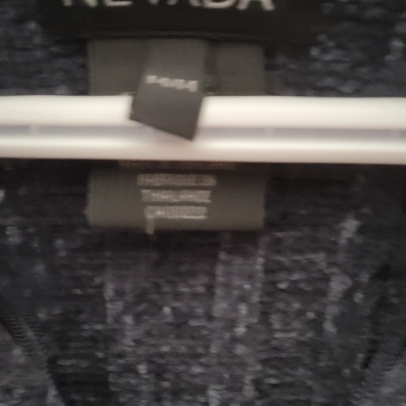 Nevada Sweater - Picture 4 of 4